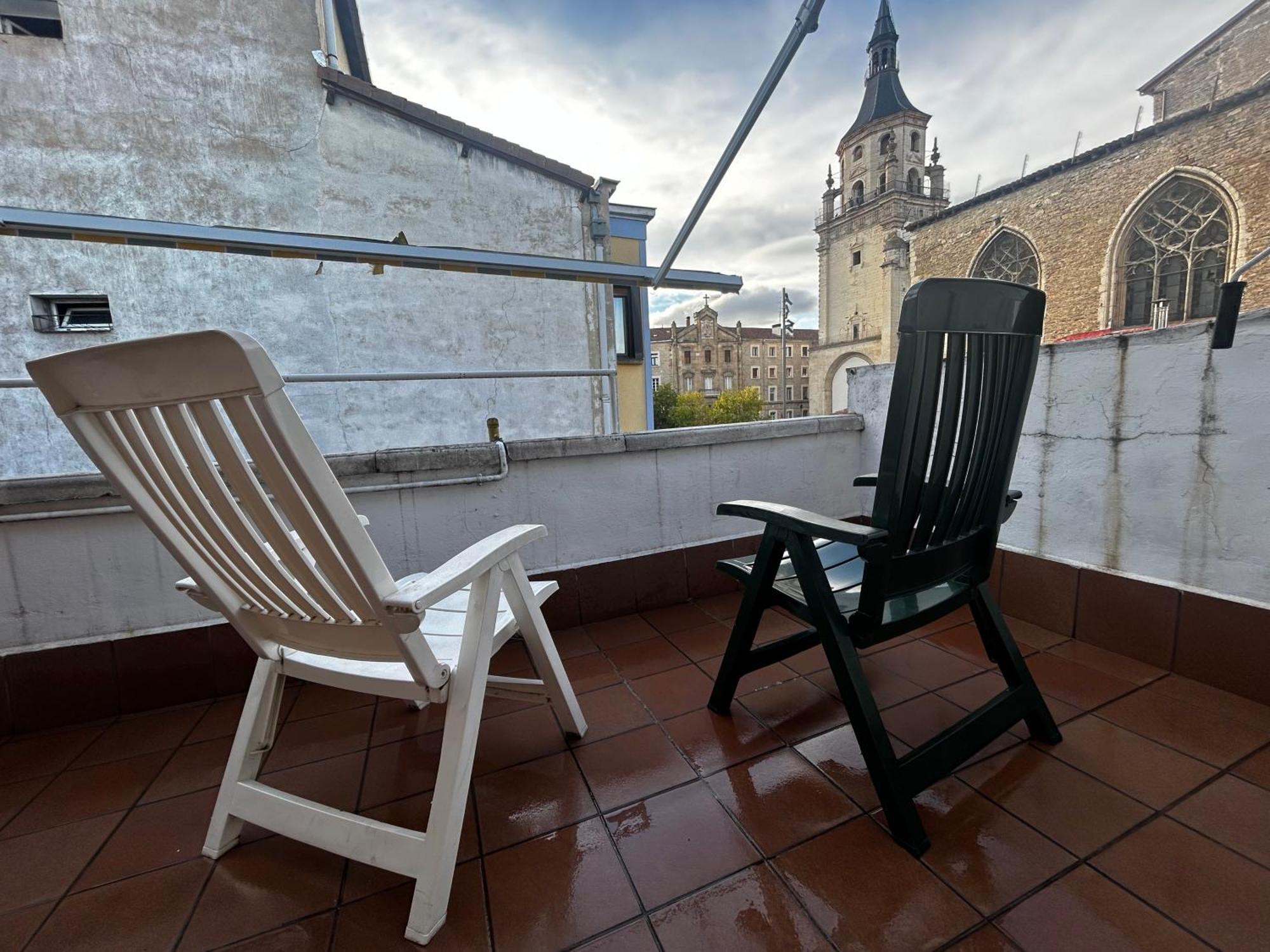 Habitacion Privada En Pleno Centro De Витория Экстерьер фото